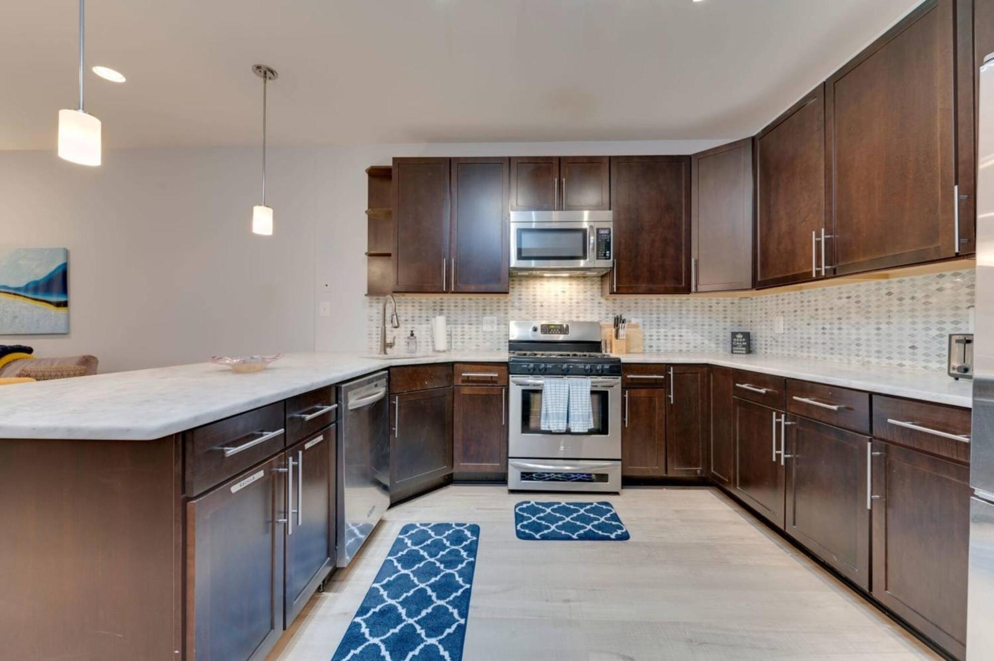 Luxe 2Bd2Ba Townhouse In Hip Area - Near Metro Apartment วอชิงตัน ภายนอก รูปภาพ